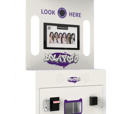 DOLA-FOTO-Dual-Camera-Photo-Booth-Left-Side-Profile-Display-Highlighting-Structural-Frame-Branding-Panel-Payment-Module-And-Service-Access-For-B2B-Installations-scaled.webp